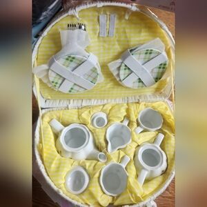 A Classy Chic Boutique White Tea Set with Yellow Plaid Case